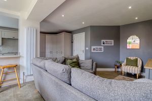 Kitchen/Diner- click for photo gallery